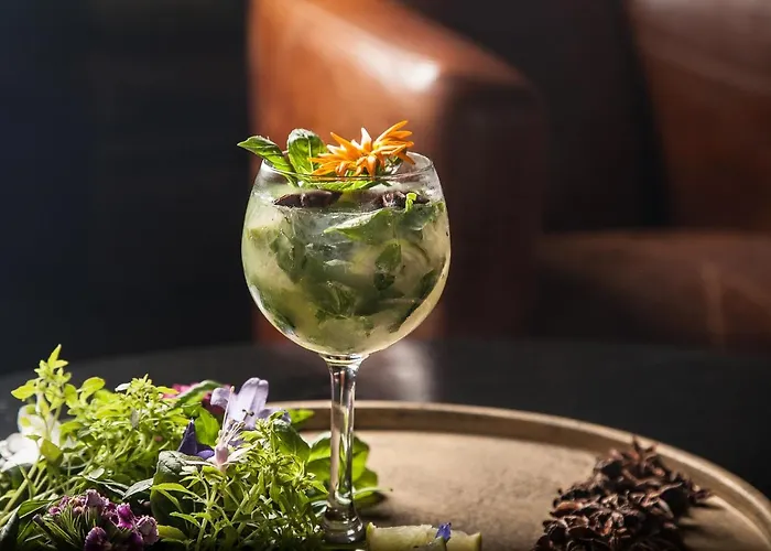 Le Lion D'or Et Restaurant La Table Du Lion Hotel Bayeux