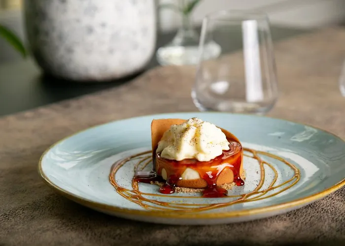 Le Lion D'or Et Restaurant La Table Du Lion Bayeux