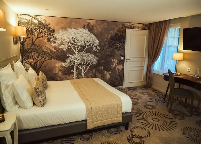 Le Lion D'or Et Restaurant La Table Du Lion 4*