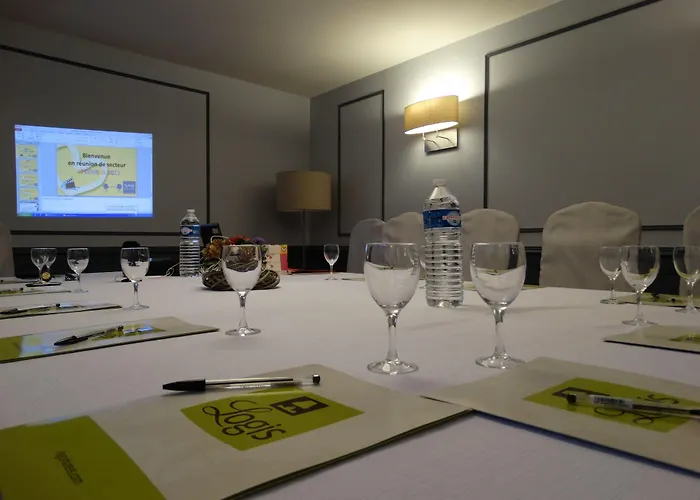 Le Lion D'or Et Restaurant La Table Du Lion Hotel 4*