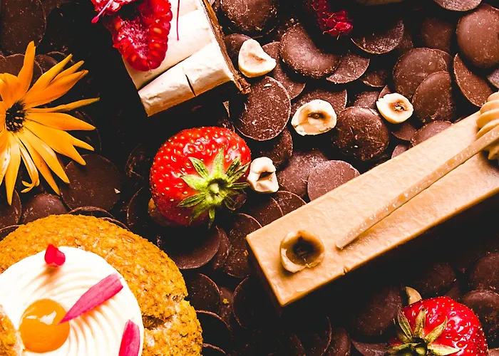 Hotel Le Lion D'or Et Restaurant La Table Du Lion Bayeux