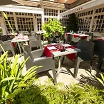 Le Lion D'or Et Restaurant La Table Du Lion Hotel