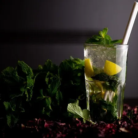 Le Lion D'or Et Restaurant La Table Du Lion Hotel Bayeux