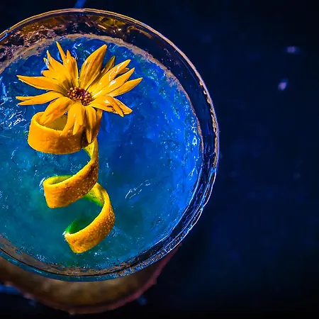 Le Lion D'or Et Restaurant La Table Du Lion Hotel Bayeux