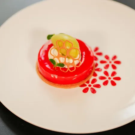 Le Lion D'or Et Restaurant La Table Du Lion Bayeux