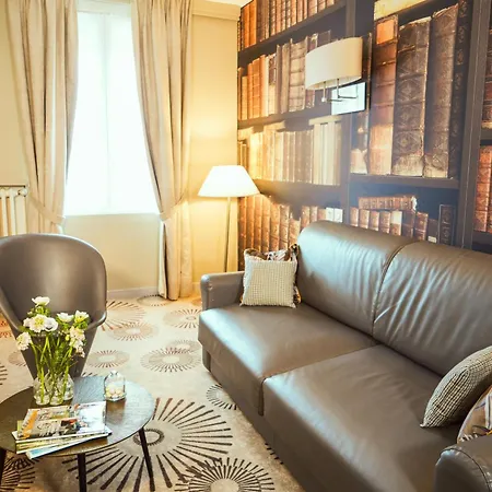 Le Lion D'or Et Restaurant La Table Du Lion Hotel Bayeux