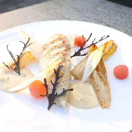 Hotel Le Lion D'or Et Restaurant La Table Du Lion Bayeux