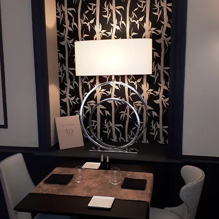 Le Lion D'or Et Restaurant La Table Du Lion