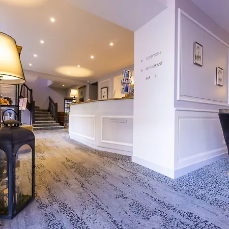 Le Lion D'or Et Restaurant La Table Du Lion