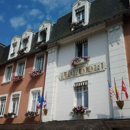 Hotel Le Lion D'or Et Restaurant La Table Du Lion 4*