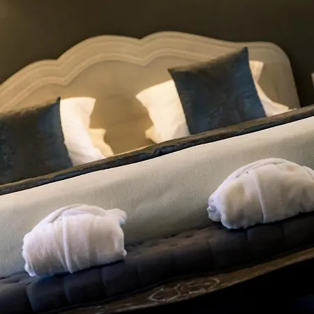 Le Lion D'or Et Restaurant La Table Du Lion Bayeux