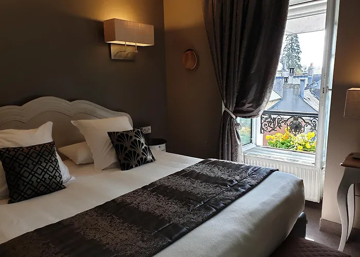 Le Lion D'or Et Restaurant La Table Du Lion