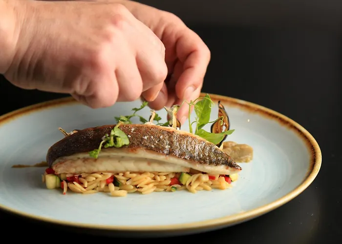 Le Lion D'or Et Restaurant La Table Du Lion