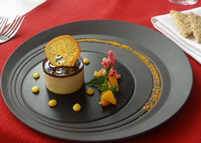 Le Lion D'or Et Restaurant La Table Du Lion