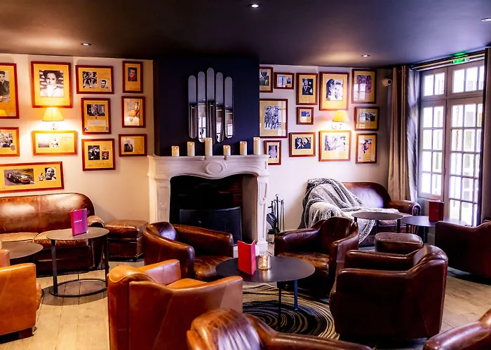 Szálloda Le Lion D'or Et Restaurant La Table Du Lion 4*