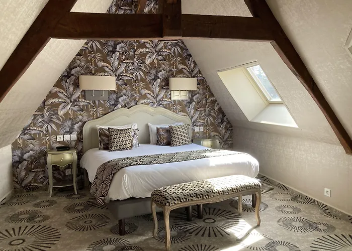 Hotel Le Lion D'or Et Restaurant La Table Du Lion Bayeux