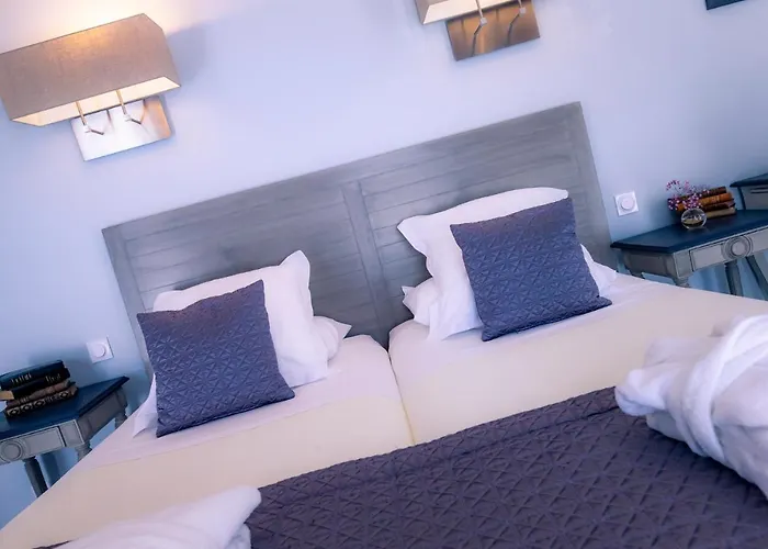 Le Lion D'or Et Restaurant La Table Du Lion Bayeux